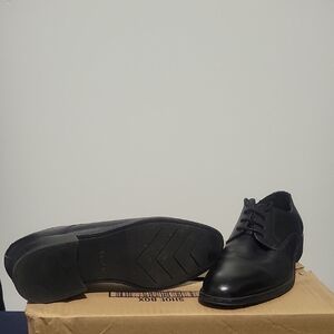 Classic Black Men's Dress Shoes